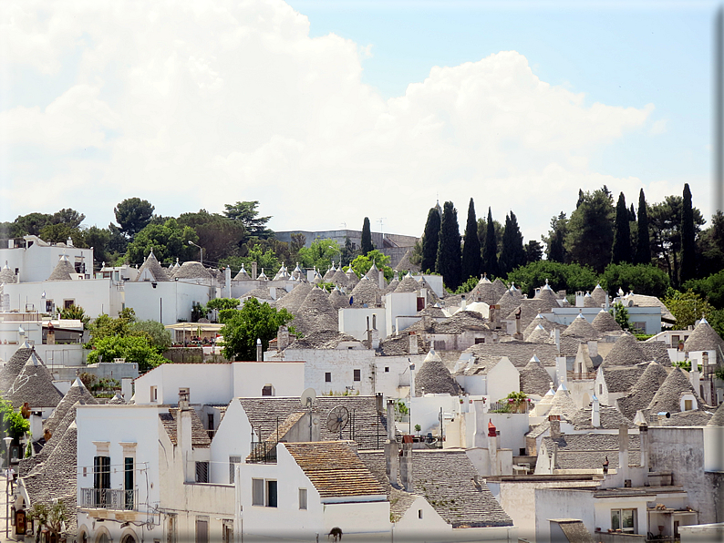 foto Alberobello